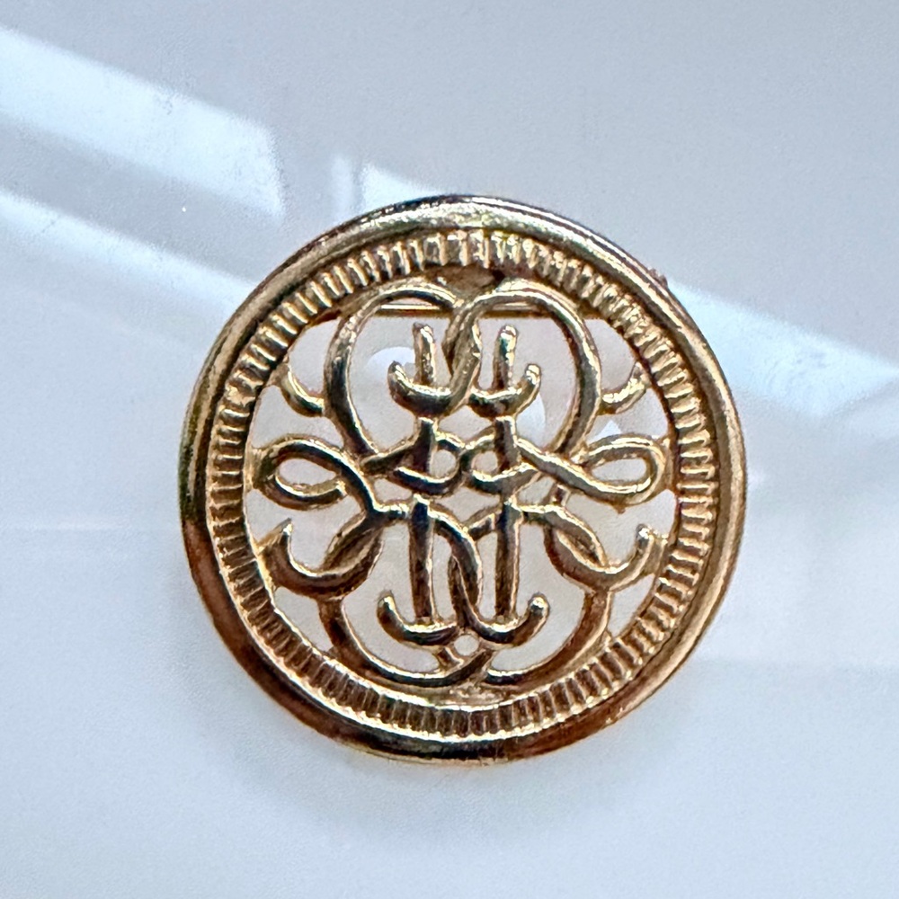 Vintage 80s 90s Gold Tone Round Brooch Lapel Pin 1” Filigree Statement